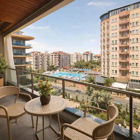 Royal Grand Exclusive Luxury Residence