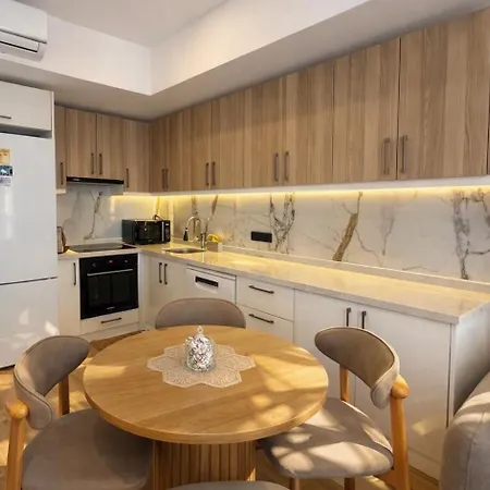 Royal Grand Exclusive Luxury Residence 아파트